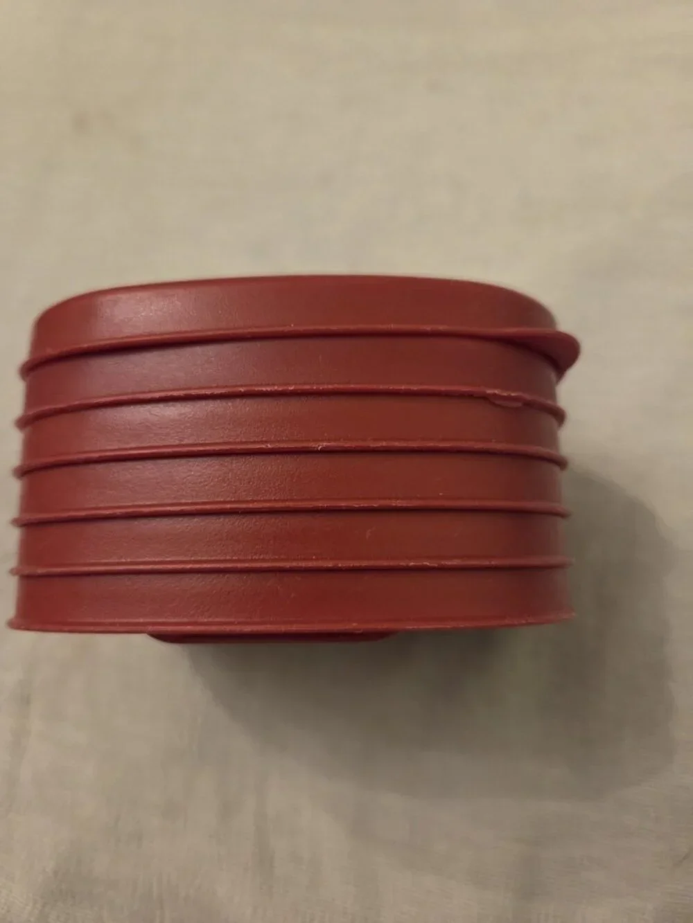 6‎ Rubbermaid 7J58 Red Easy Find Storage Container REPLACEMENT LIDS ONLY